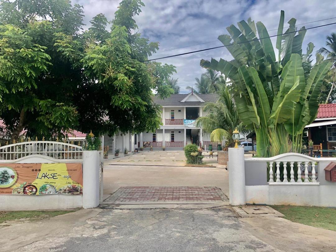 Lakse Inn Homestay Kampong Pengkalan Maras 外观 照片