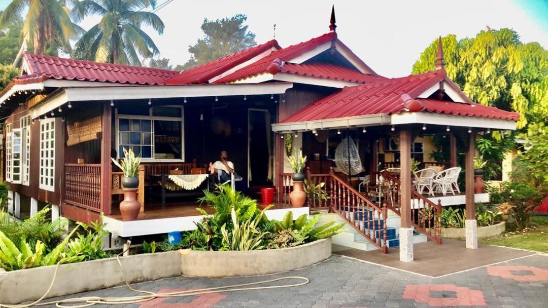Lakse Inn Homestay Kampong Pengkalan Maras 外观 照片