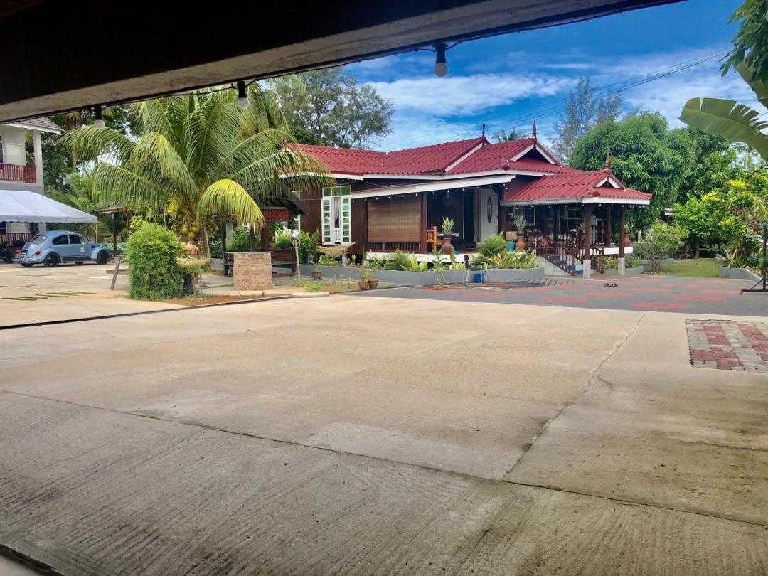 Lakse Inn Homestay Kampong Pengkalan Maras 外观 照片